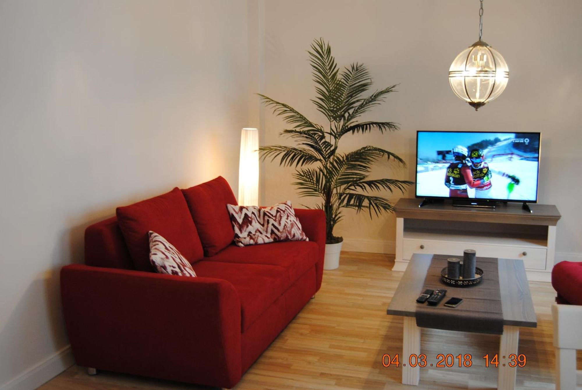 Schoene Ferienwohnung Zentral Gelegen Kiel Buitenkant foto
